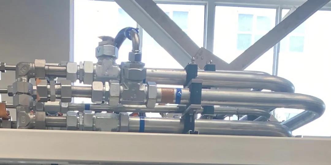 在派克眾多的明星產品中， 無論是論實力、拼資歷，還是比知名度，怎么都少不了EO卡套接頭！ 